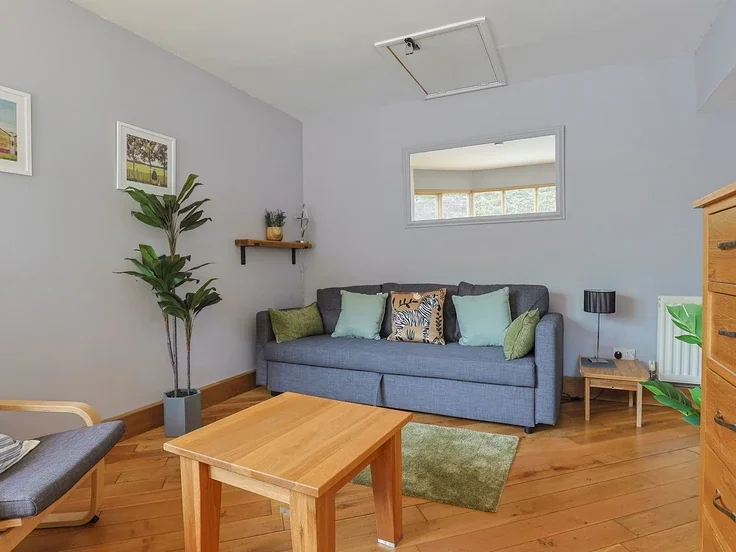 Flat Brampton Court in Maidenhead