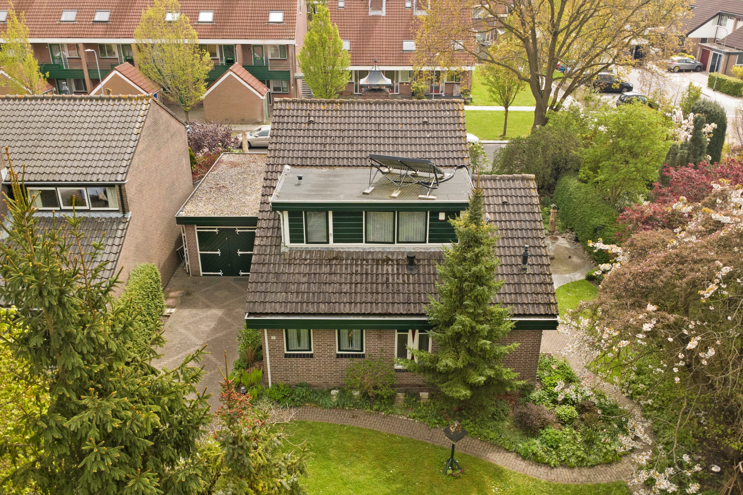 Huis De Ploeg 12 in Hoogkarspel
