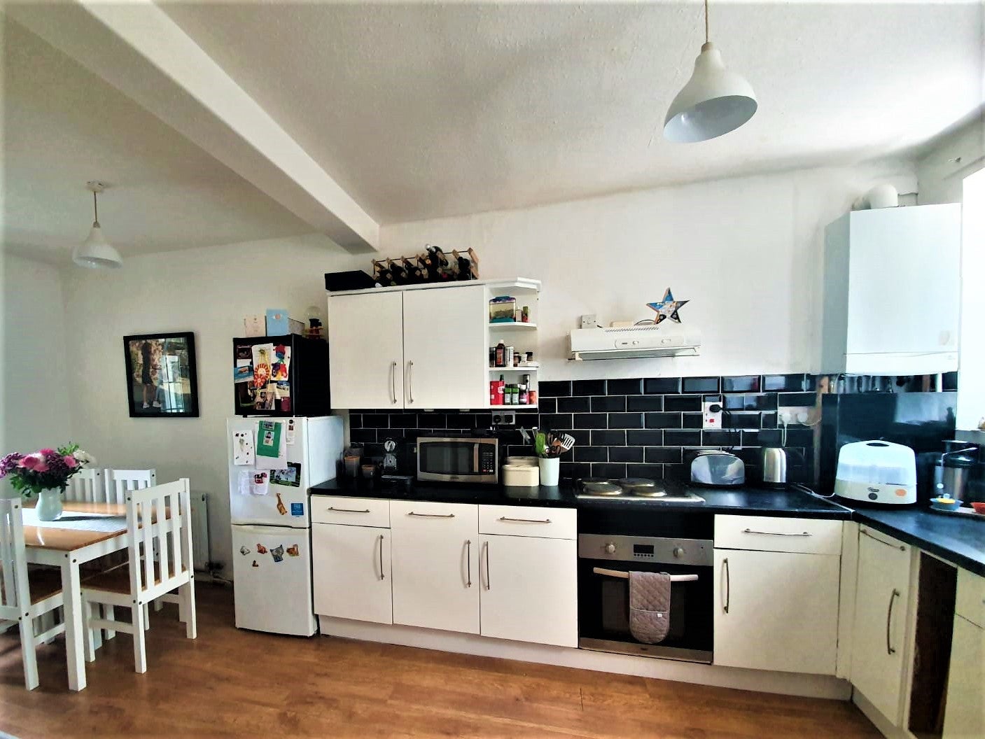 Flat Ashmount Road in Greater London