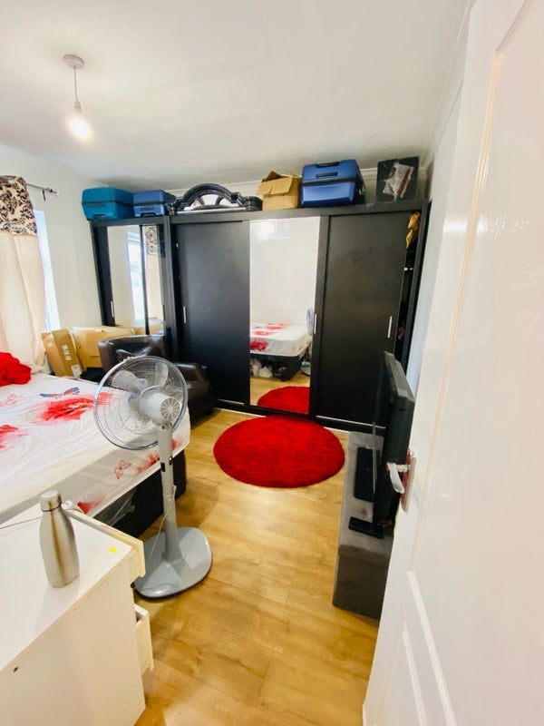 Room Sandford Road in Greater London