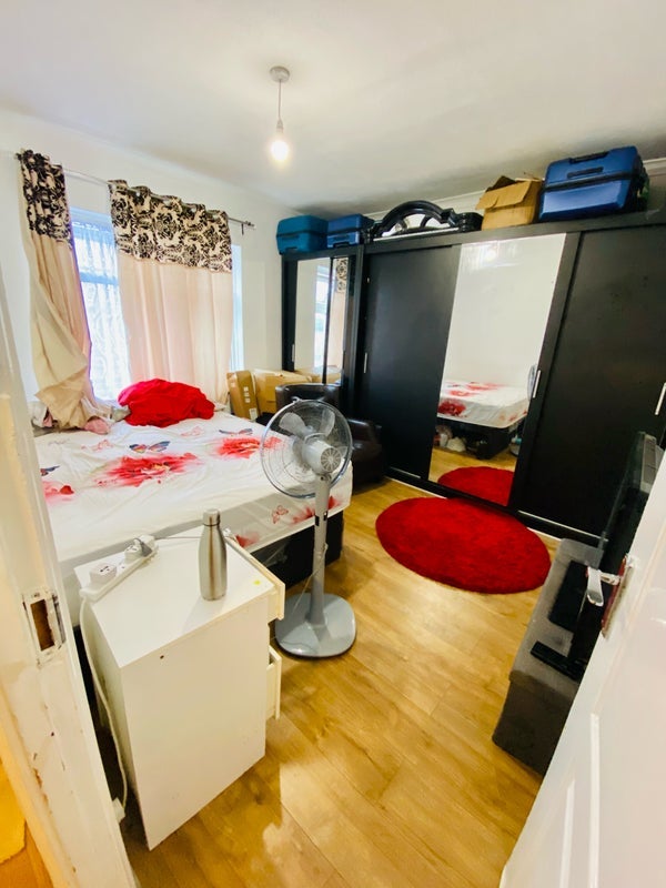 Room Sandford Road in Greater London