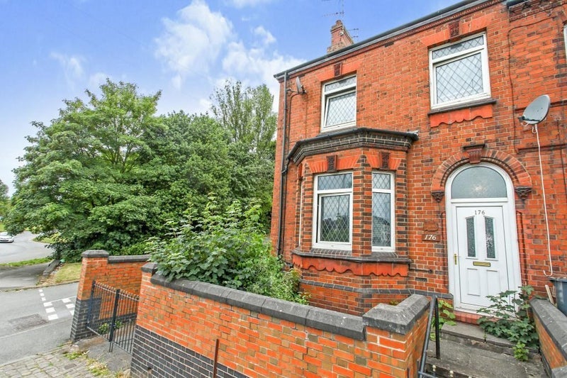 Room The Mount in Newcastle-under-Lyme