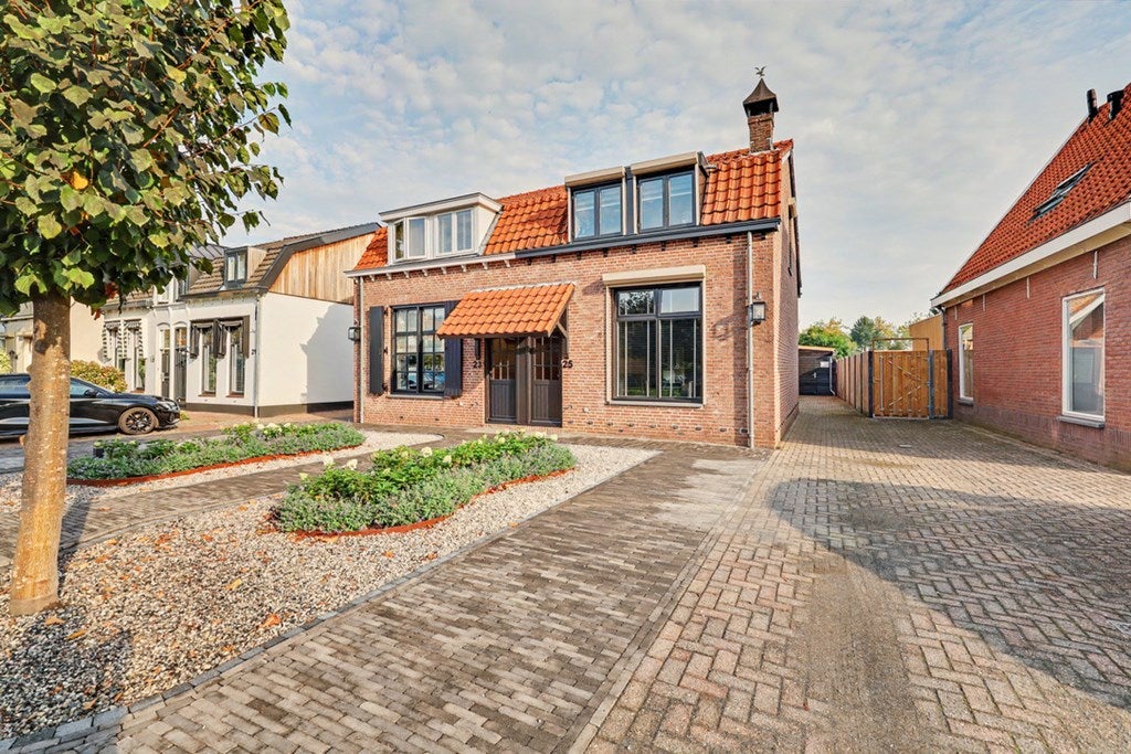 Huis Oud Schaik 25 in Leerdam