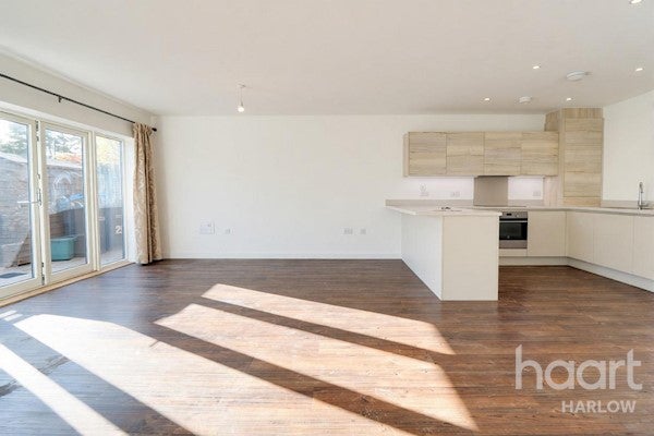 Flat North Square in Harlow