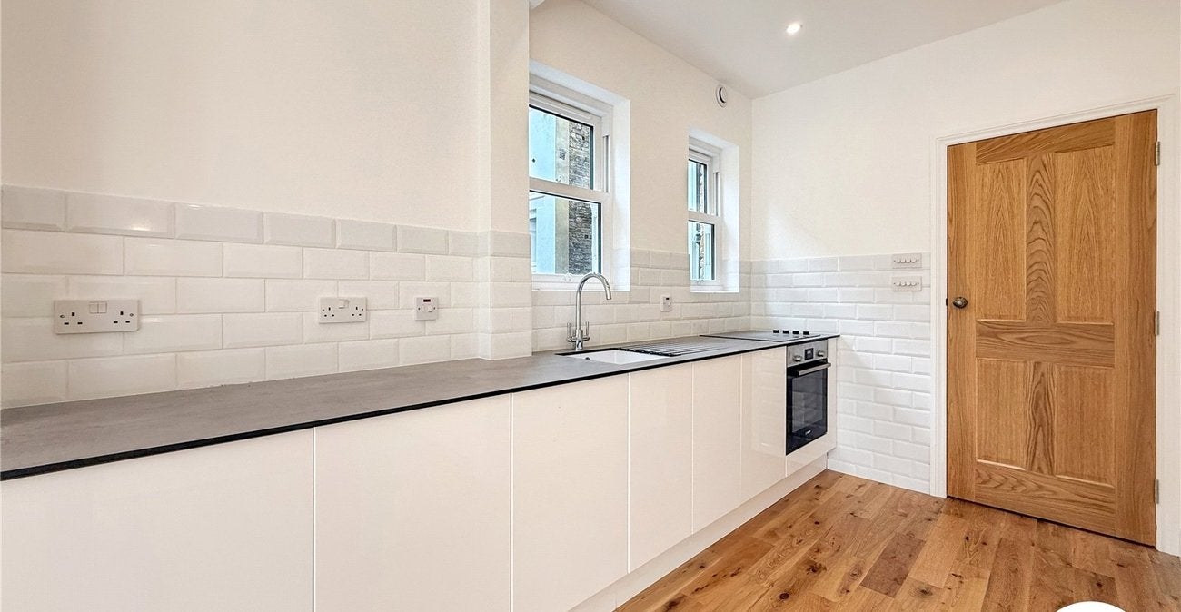 Flat Culverley Road in Greater London