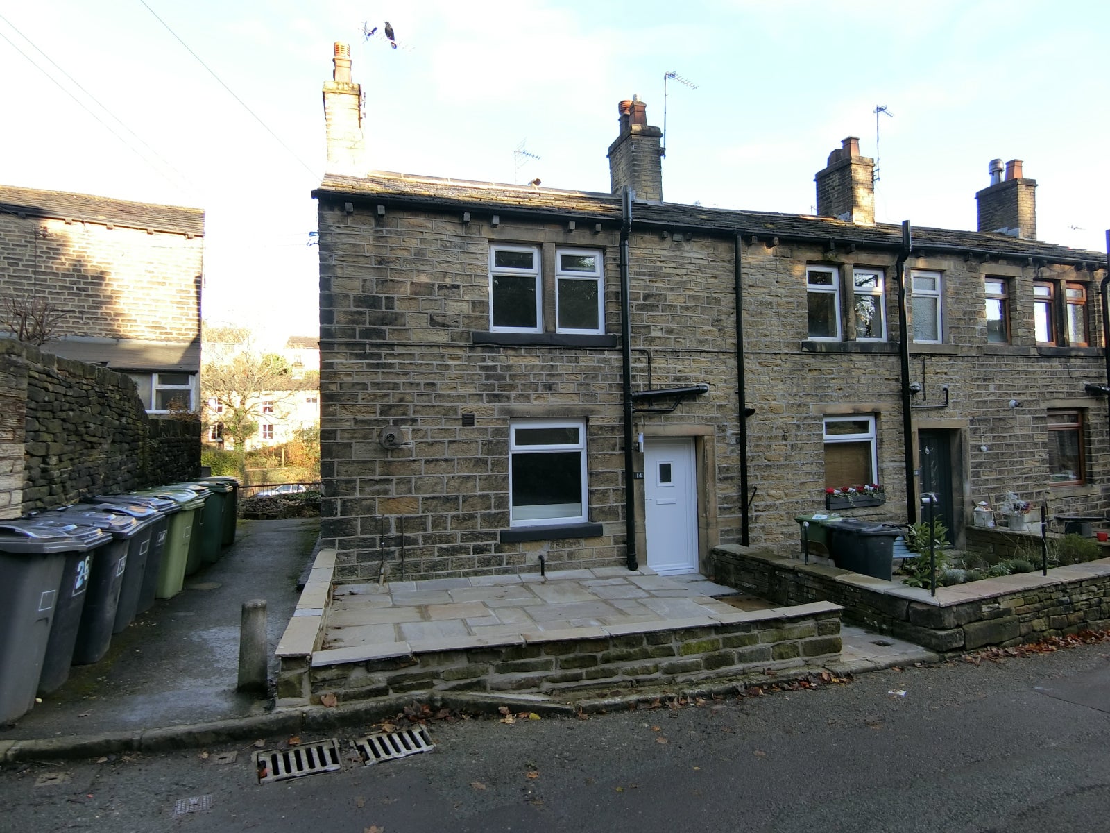 House Scotgate Road in Holme Valley
