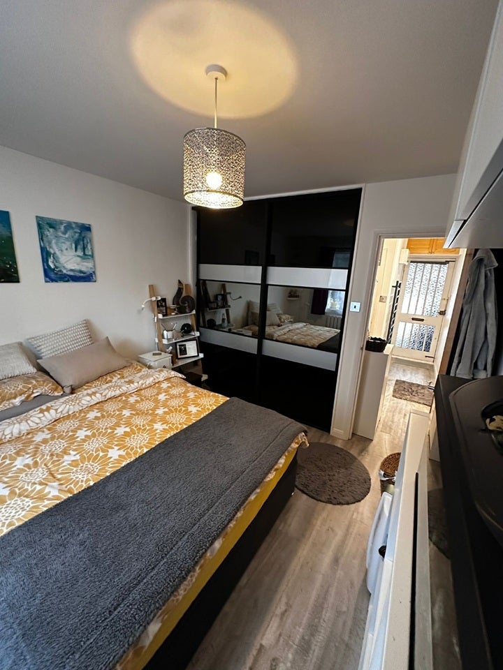 Flat Abbeyfields Close in Greater London