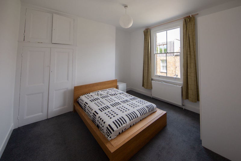 Flat Crofton Road in Greater London