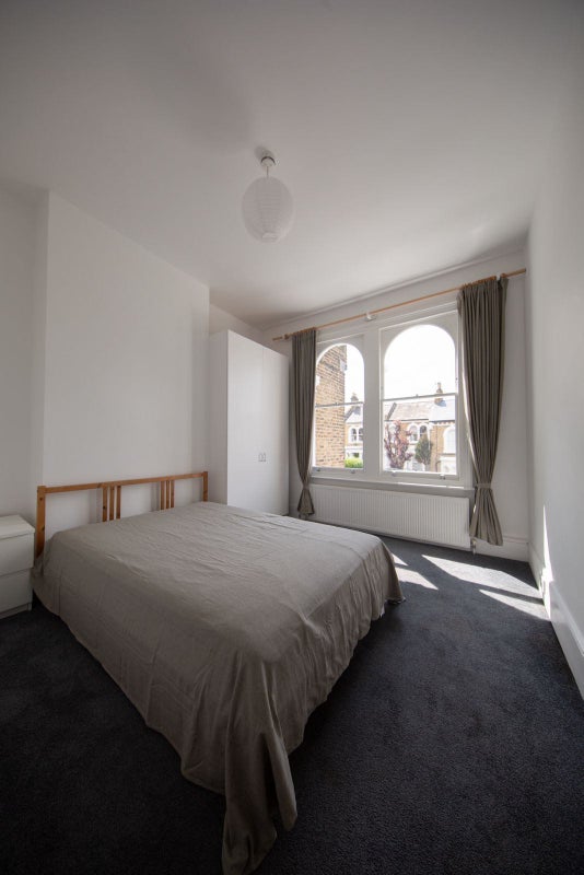 Flat Crofton Road in Greater London