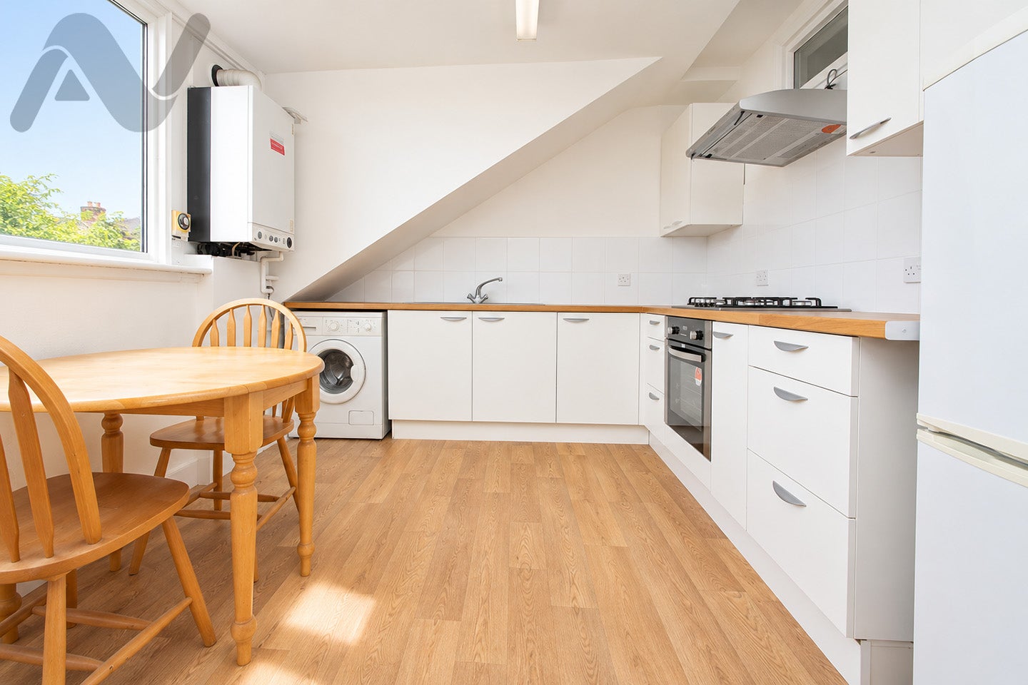 Flat Endymion Road in Greater London