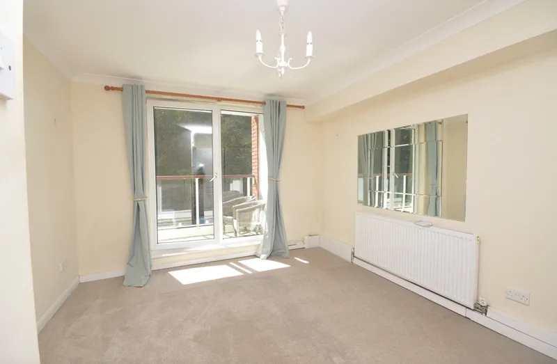 Flat Clampet Lane in Teignbridge
