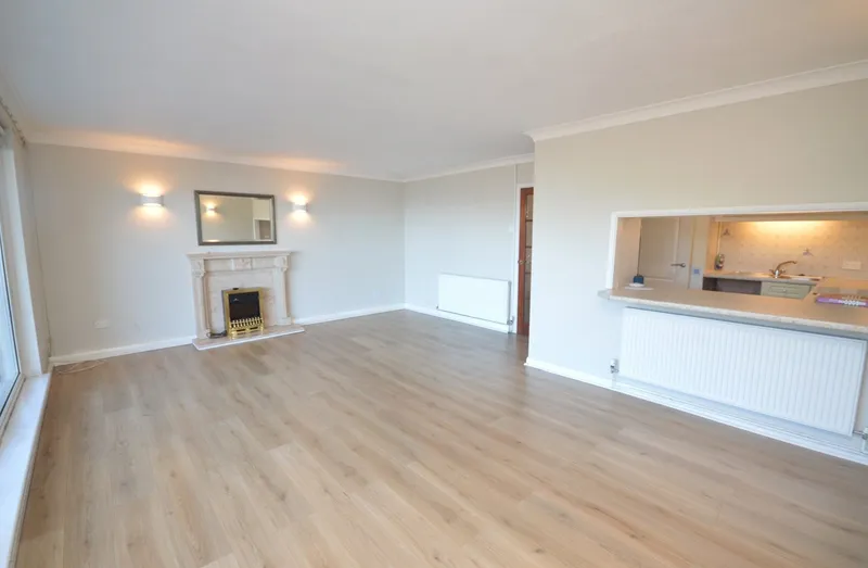 Flat Clampet Lane in Teignbridge