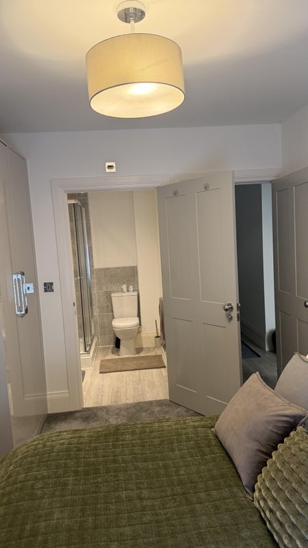 Room Gwendolyn Drive in Coventry
