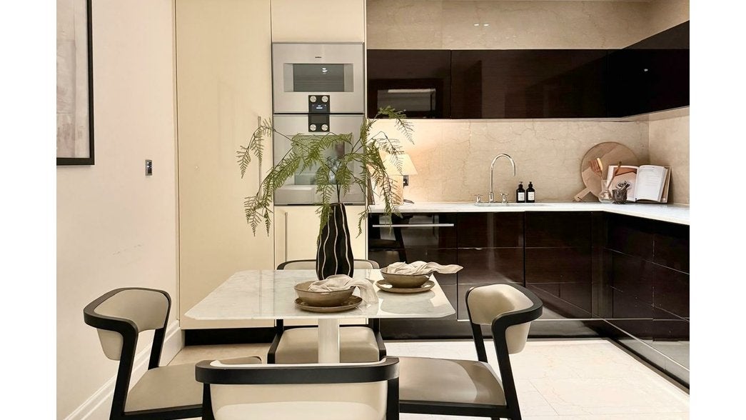 Flat Ebury Square in City of Westminster