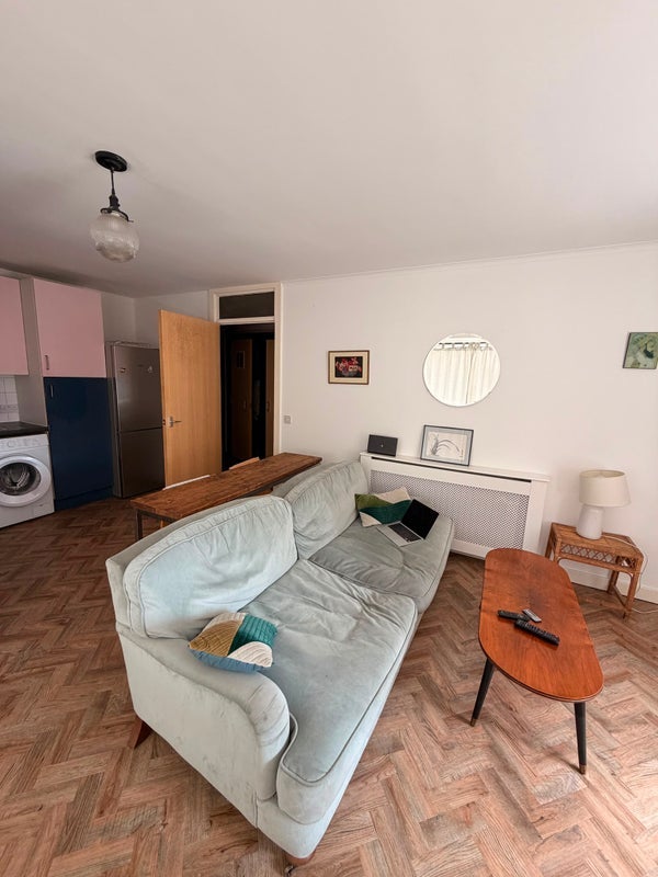 Room Taylor Place in Greater London