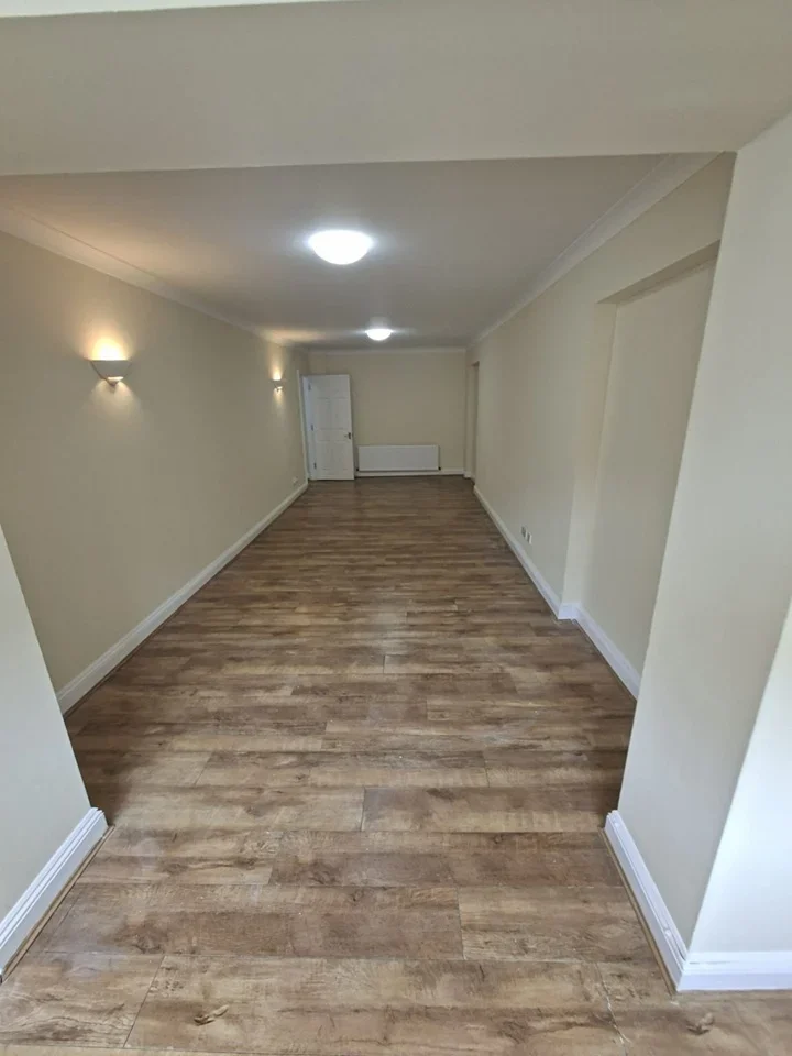 Flat Ethorpe Crescent in Gerrards Cross