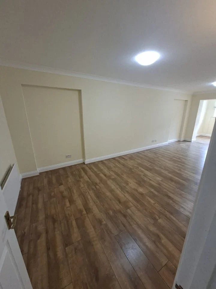 Flat Ethorpe Crescent in Gerrards Cross