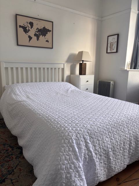Room Uphill Road South in Weston-super-Mare