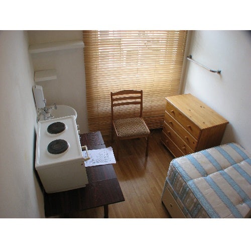 Room Matheson Road in Greater London