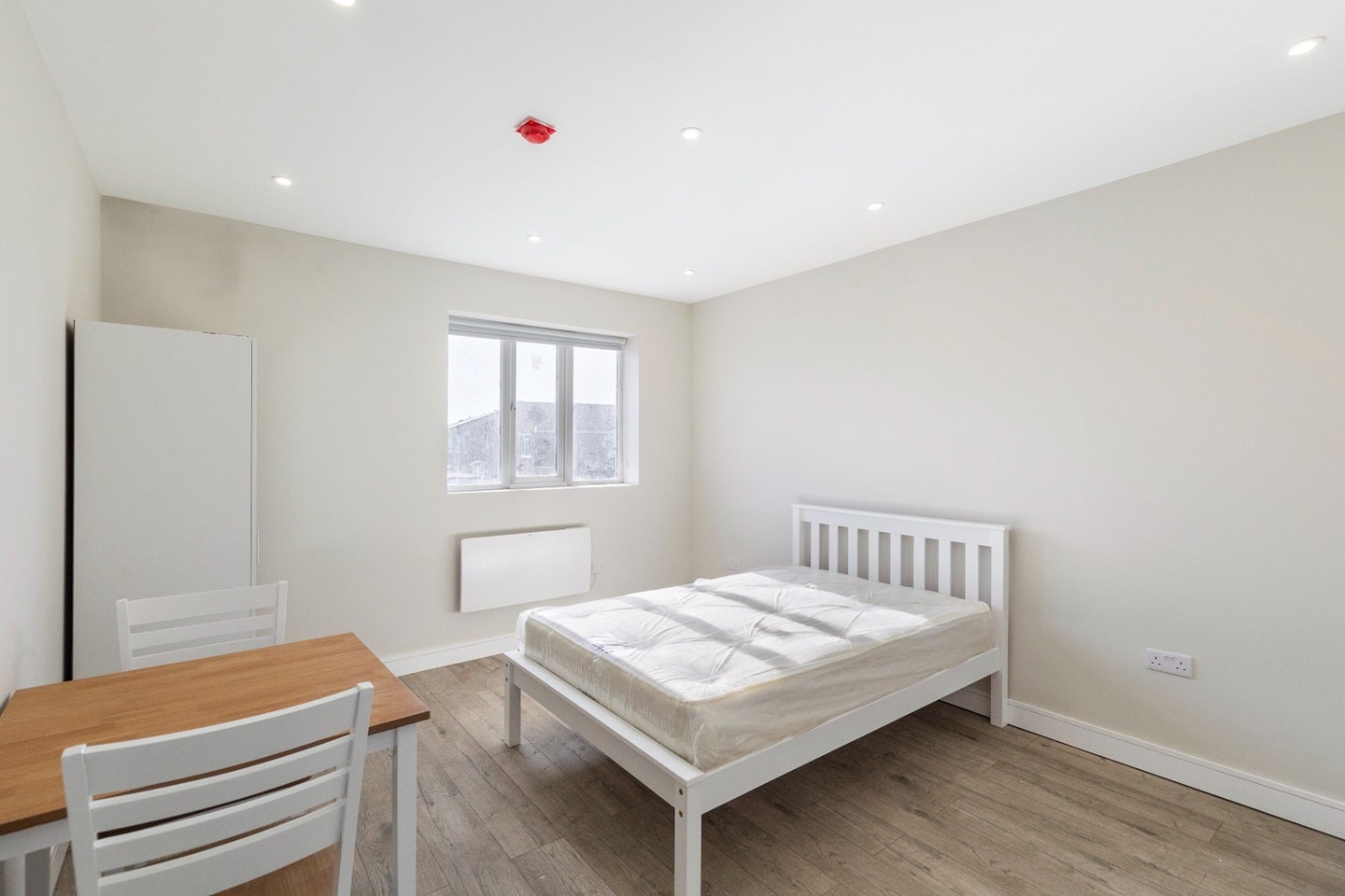 Room North Approach in Watford