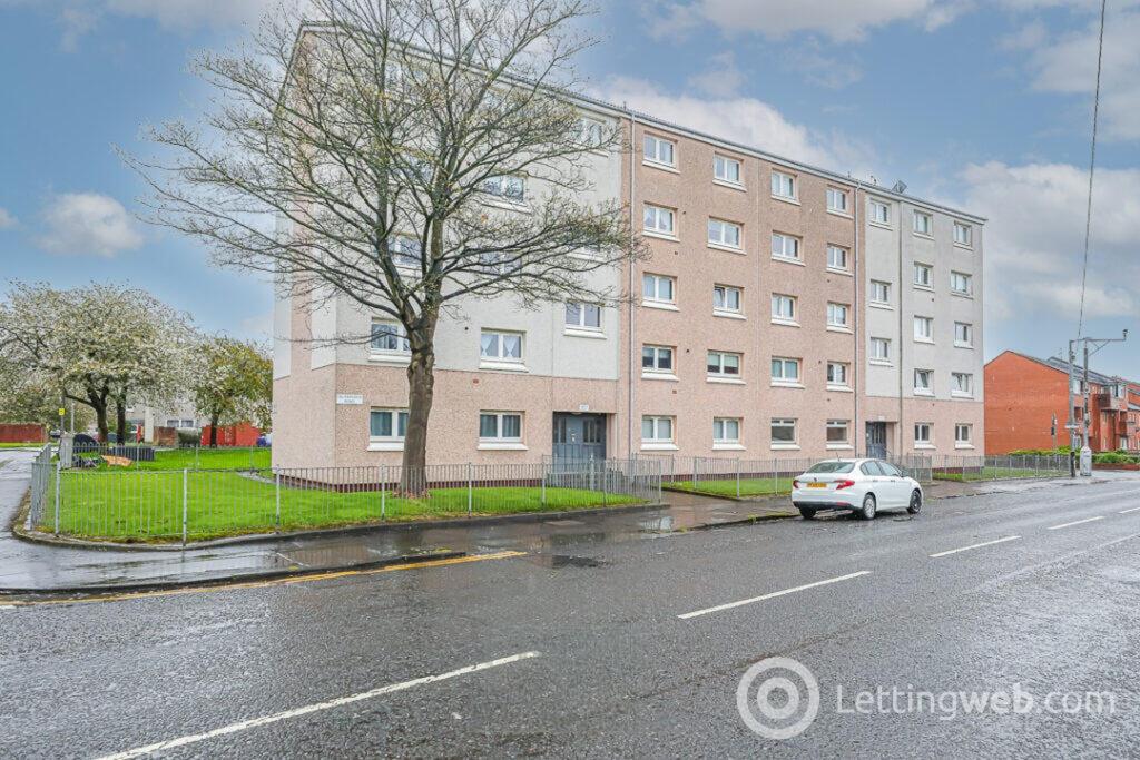 Flat Dalmarnock Road in Glasgow