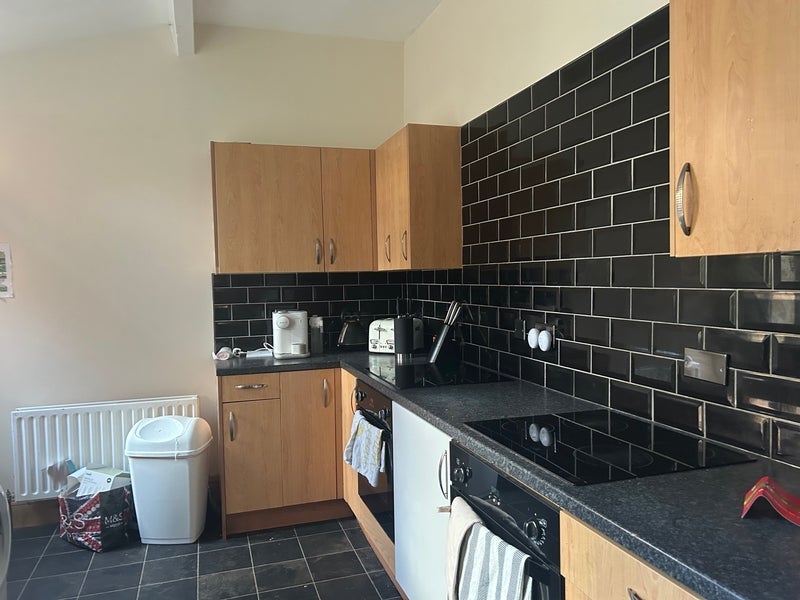 Room Headingley Avenue in Leeds