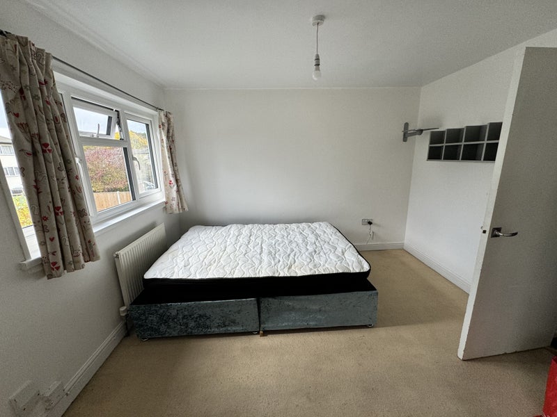 Room The Downs in Harlow
