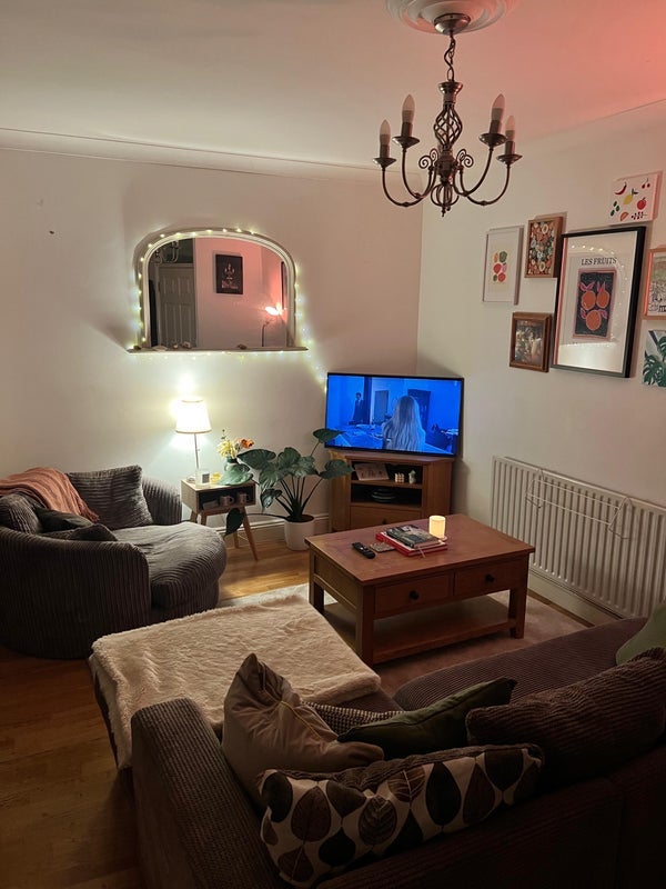 Room Hillbrook Road in Greater London