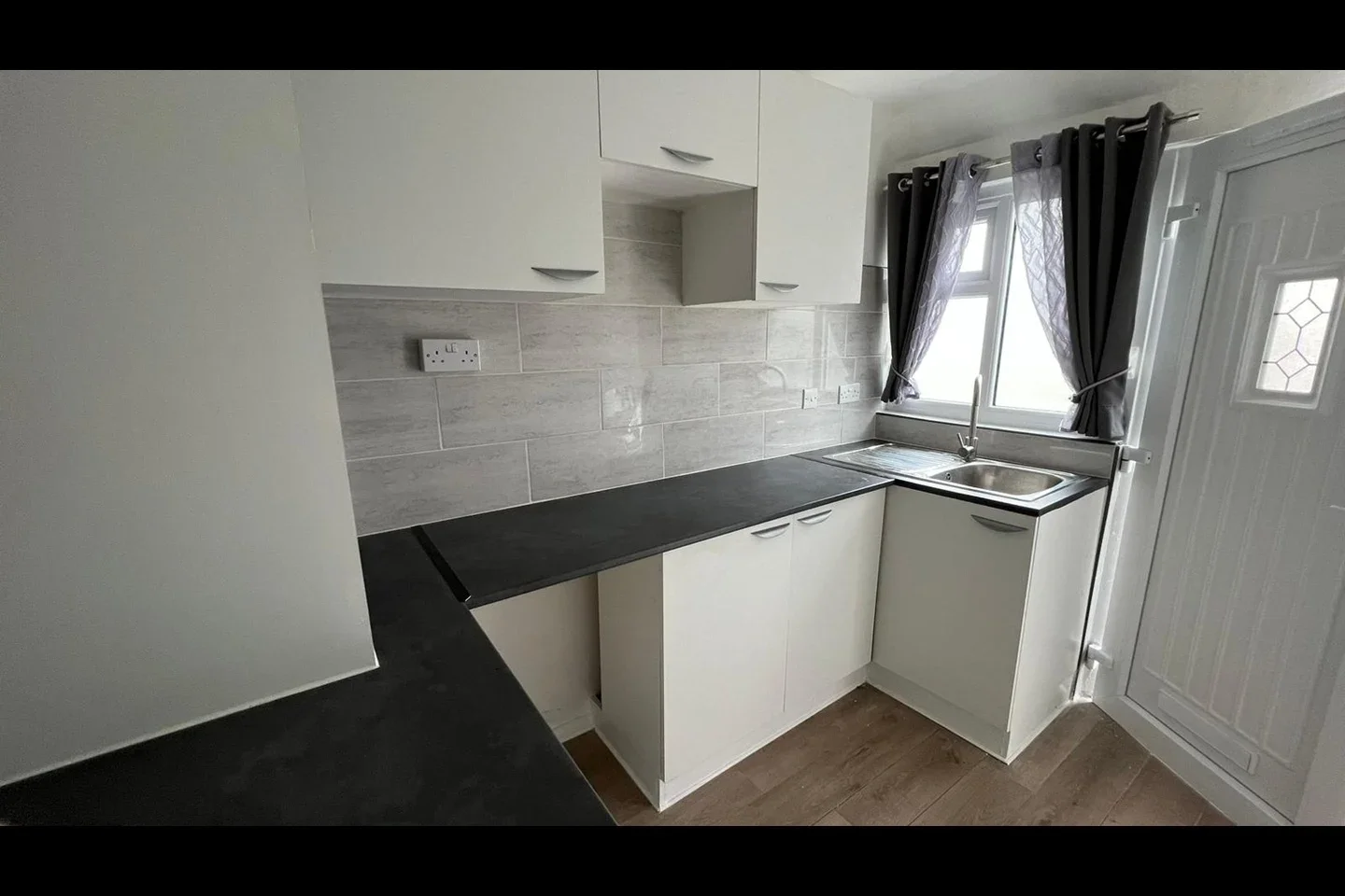 Flat Baring Road in Greater London