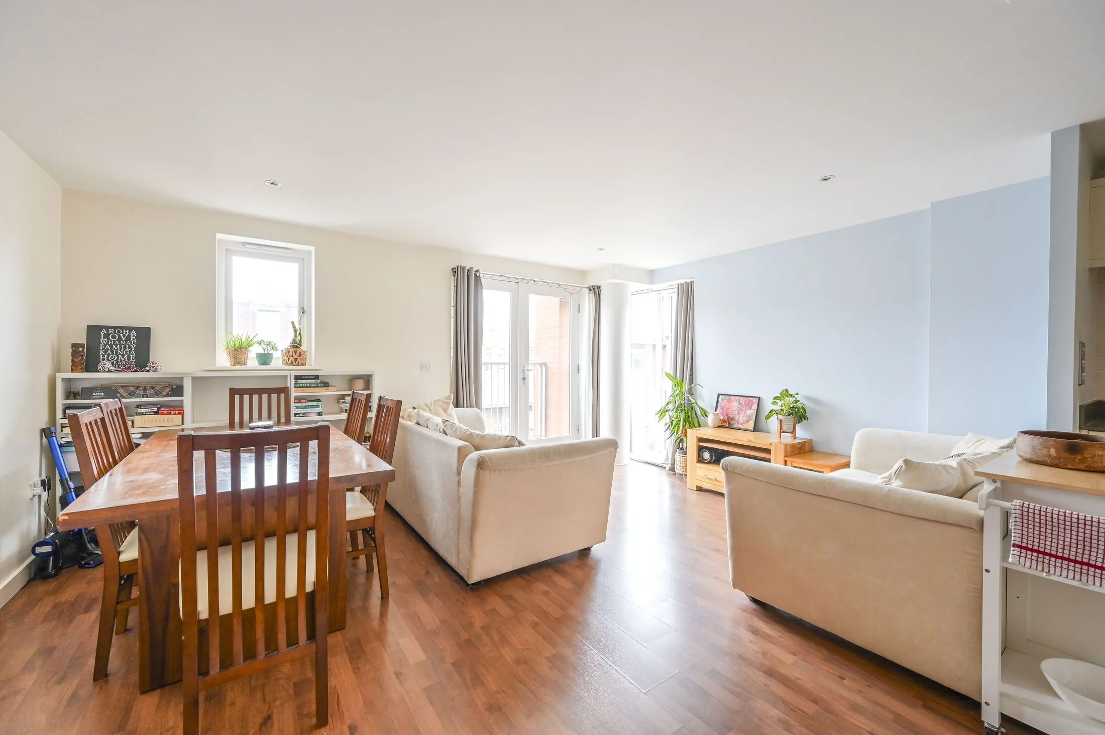 Flat Morville Street in Greater London