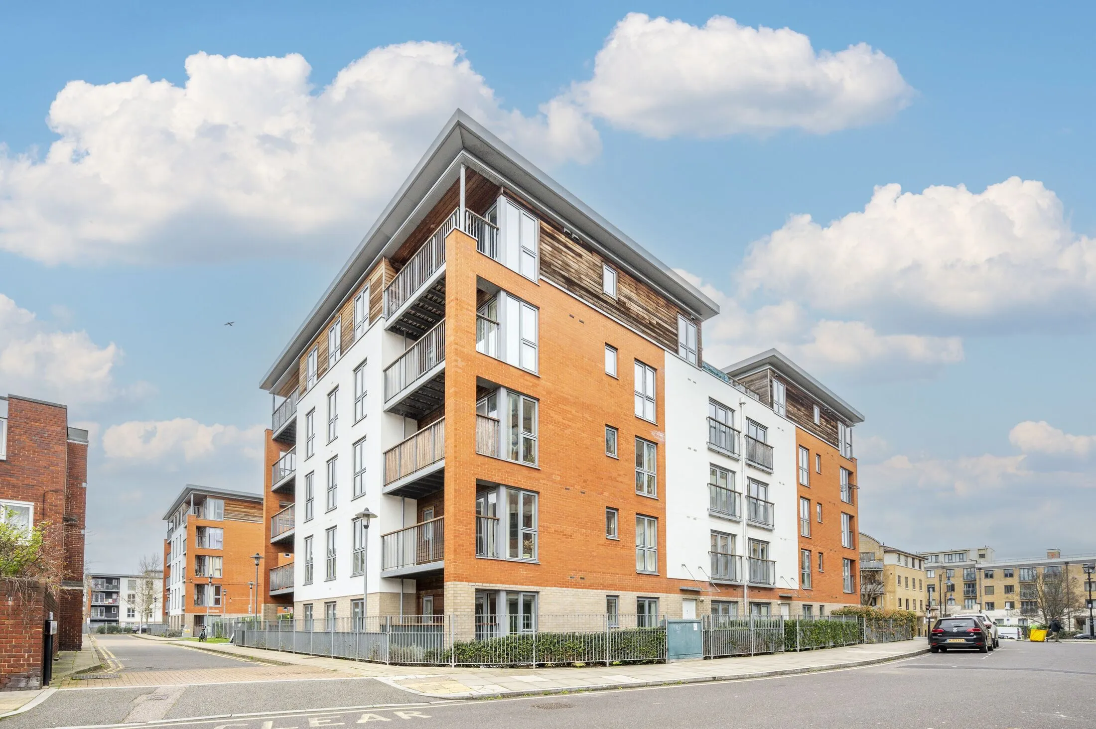 Flat Morville Street in Greater London