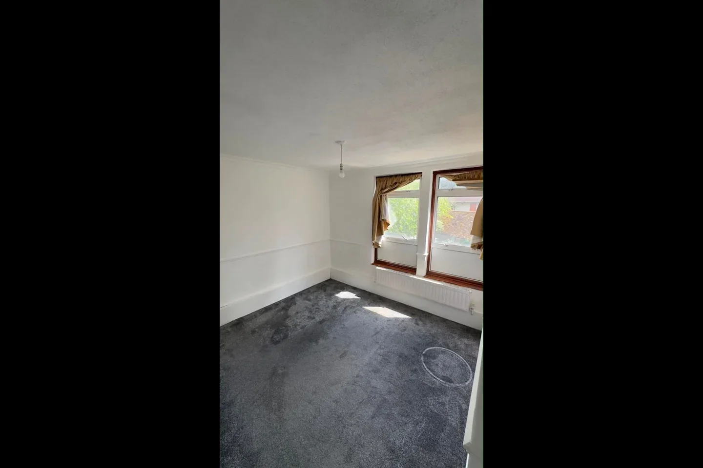 Flat Dunster Close in Greater London
