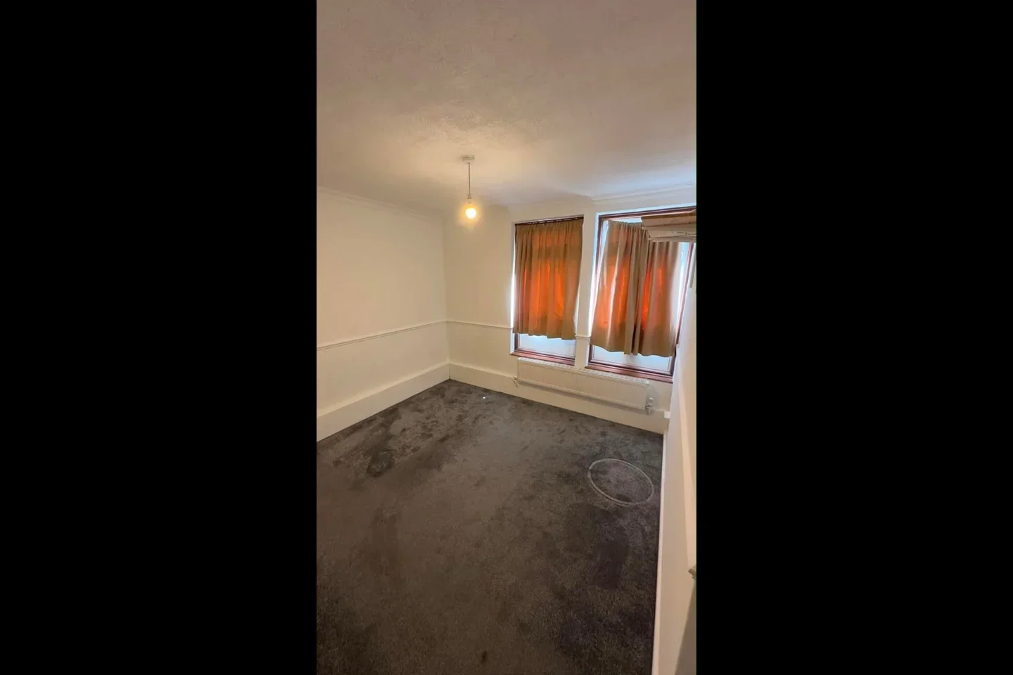 Flat Dunster Close in Greater London