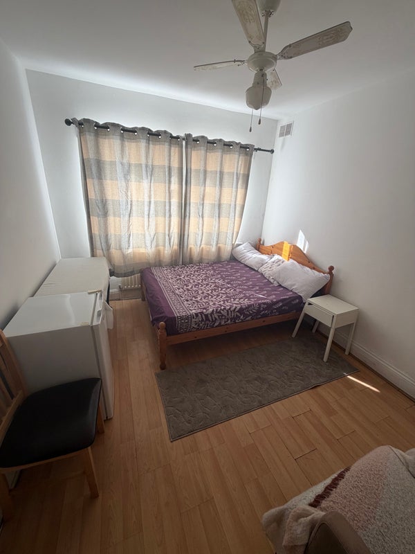 Room Baron Grove in Greater London