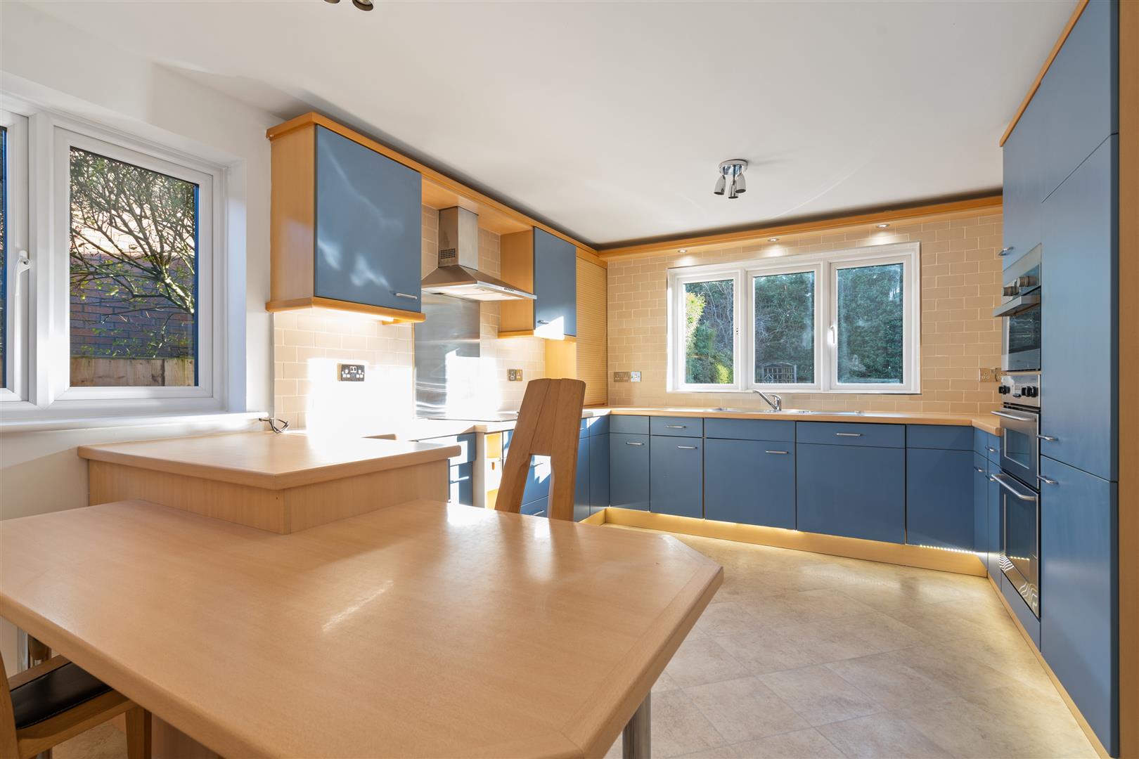 House Cheveridge Close in Metropolitan Borough of Solihull