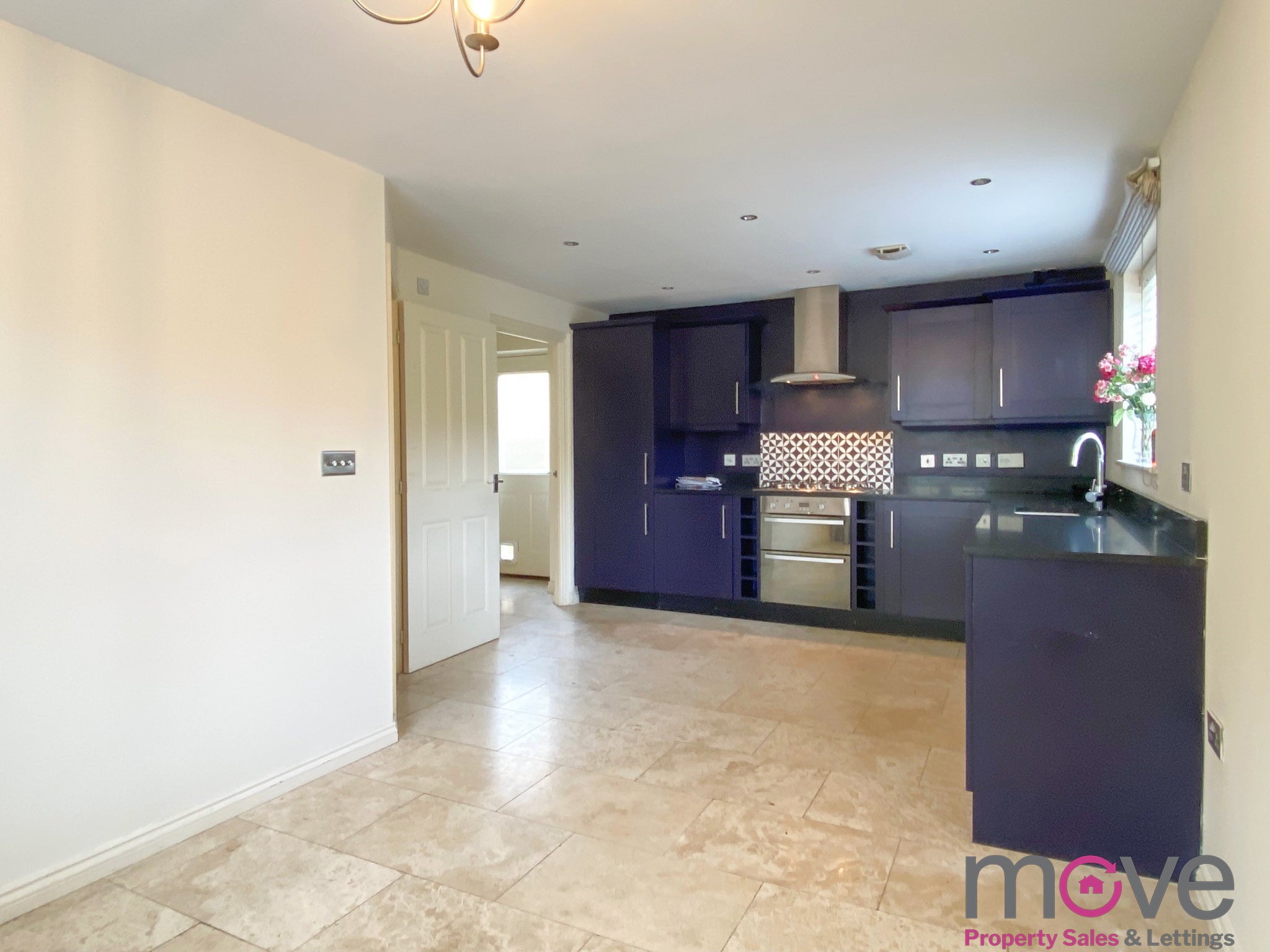 House Midnight Court in Tewkesbury