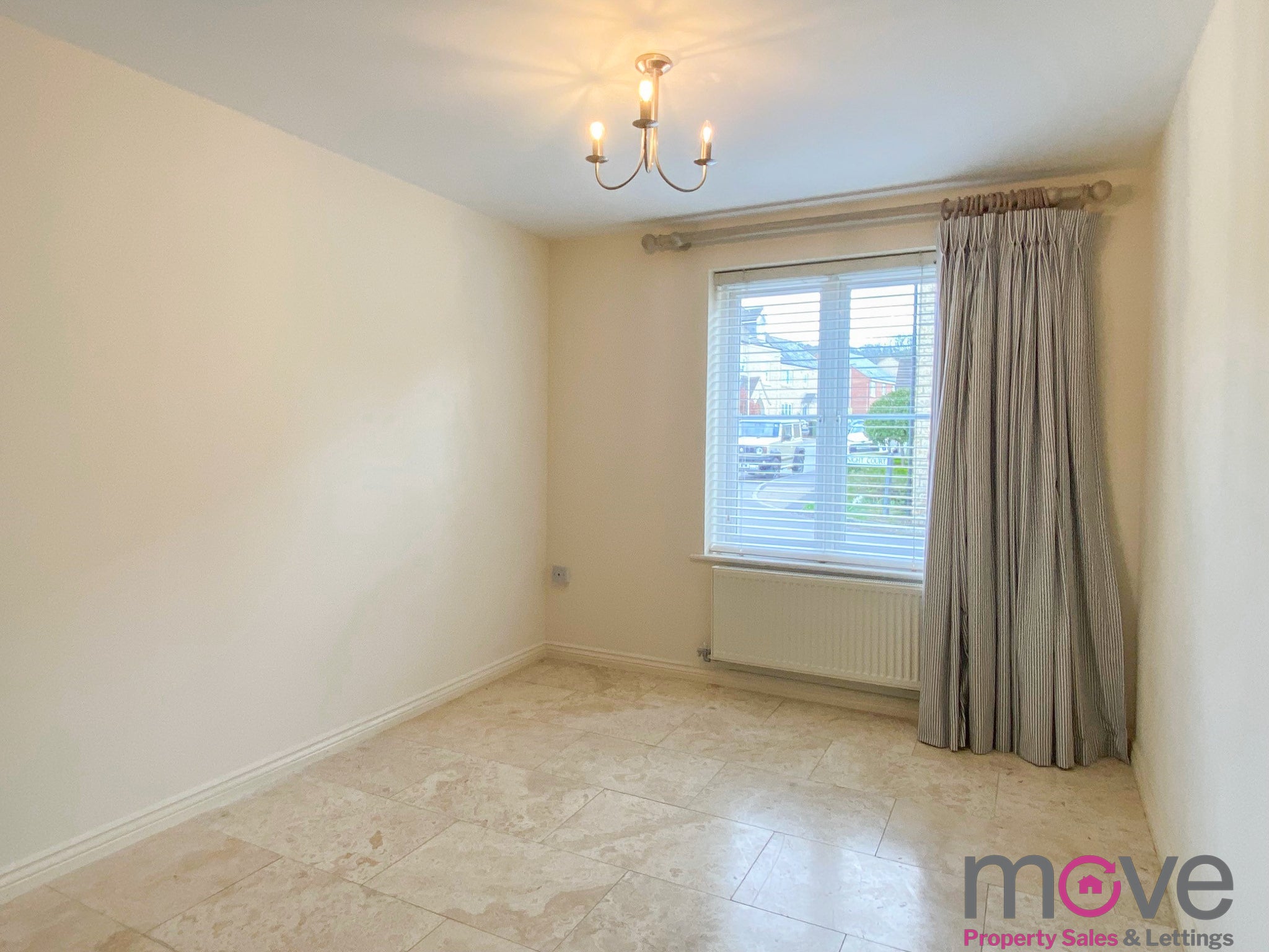 House Midnight Court in Tewkesbury
