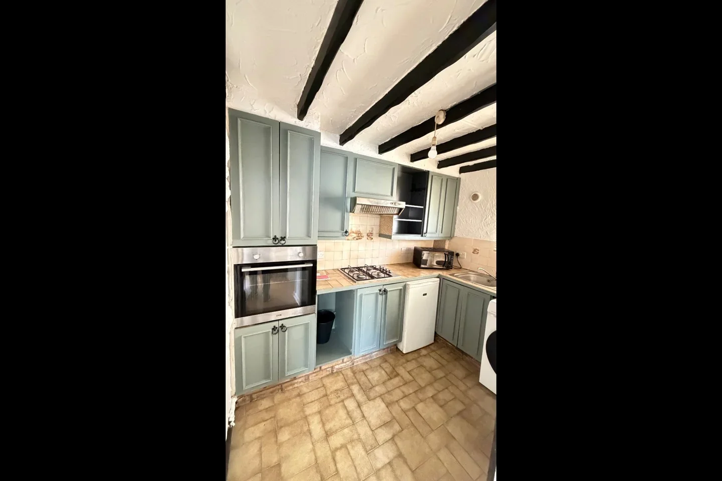 Flat Clifford Road in Greater London