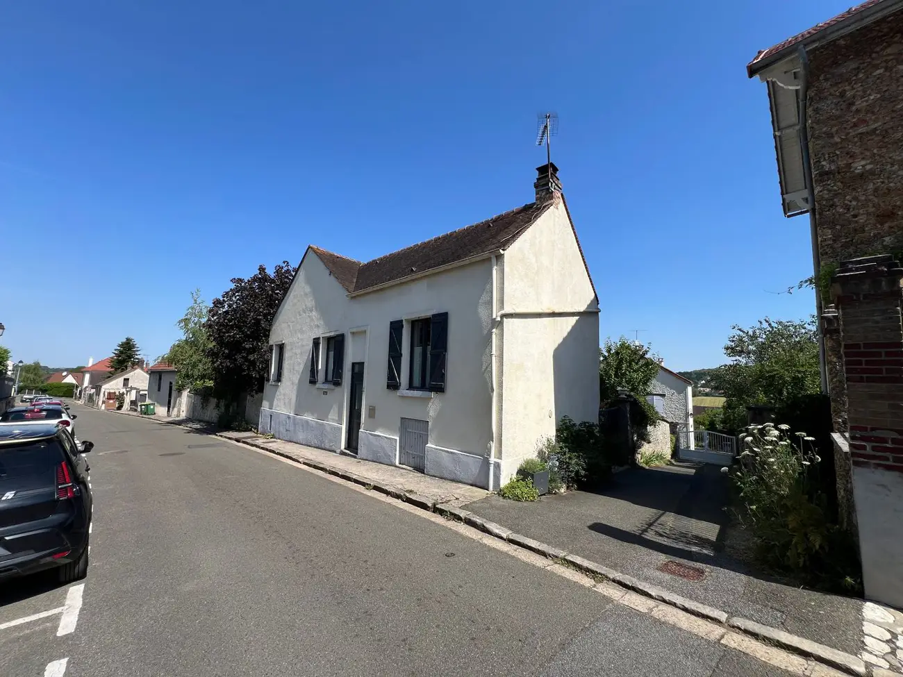 Maison Rue d'Aulnay à Bazemont