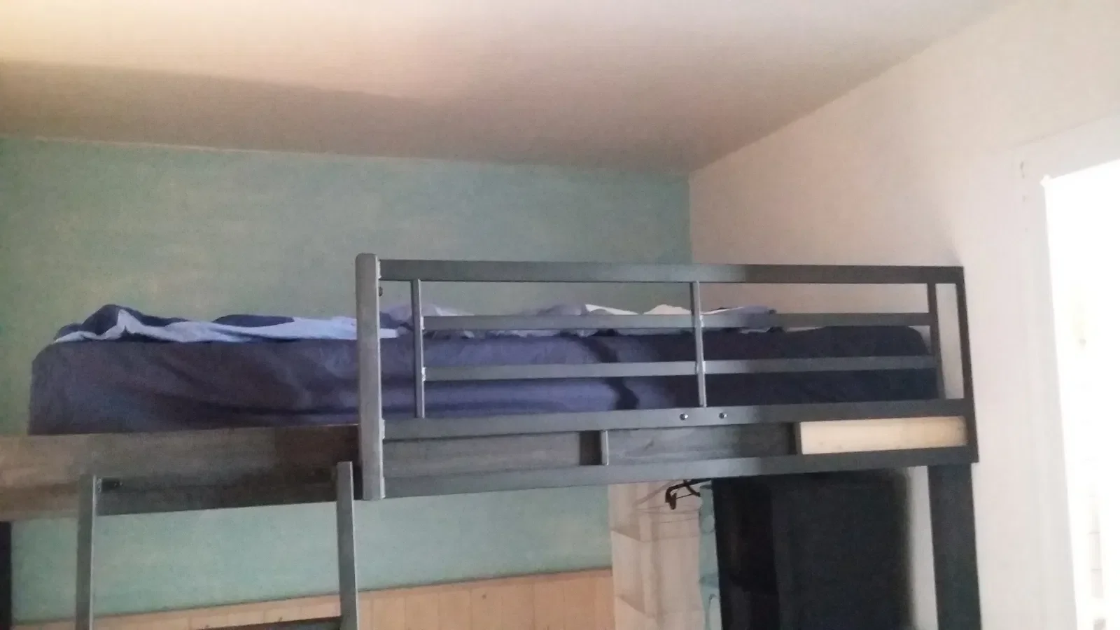 Chambre Rue Robert Caumont à Bordeaux