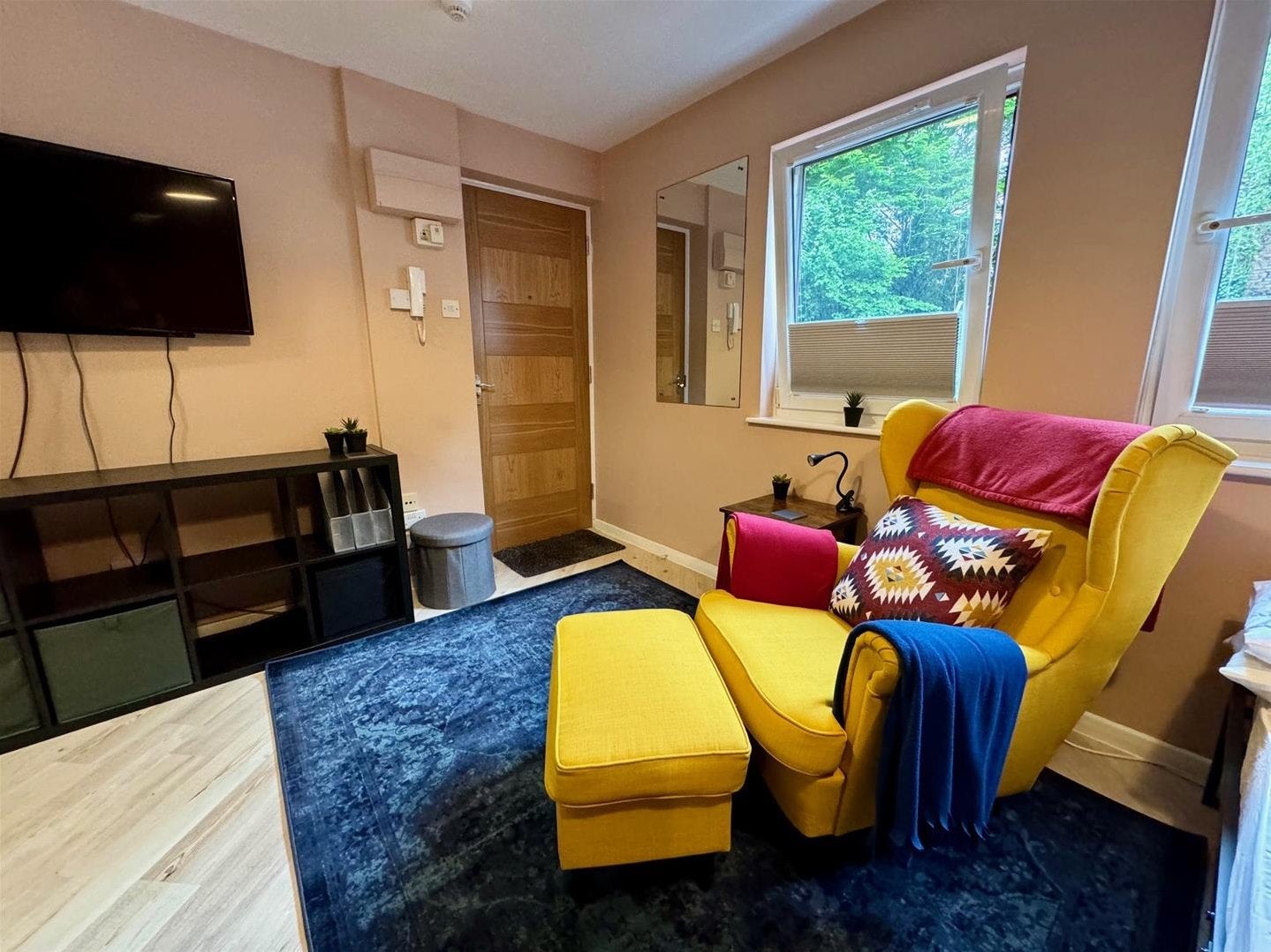 Flat Cumberland Place in Bristol