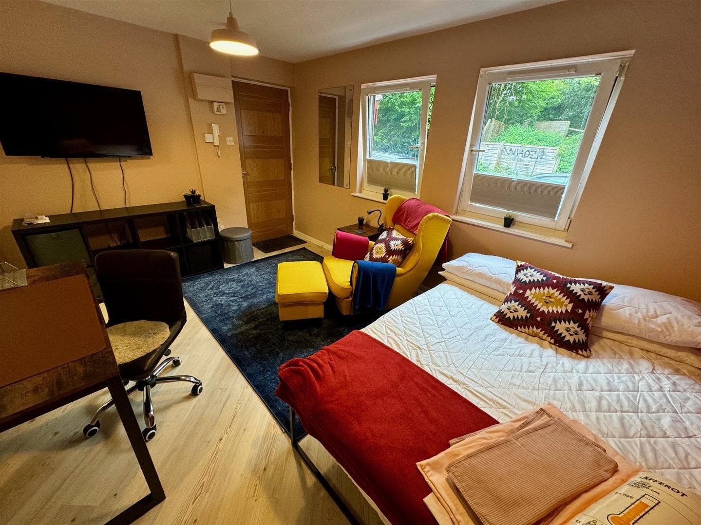 Flat Cumberland Place in Bristol