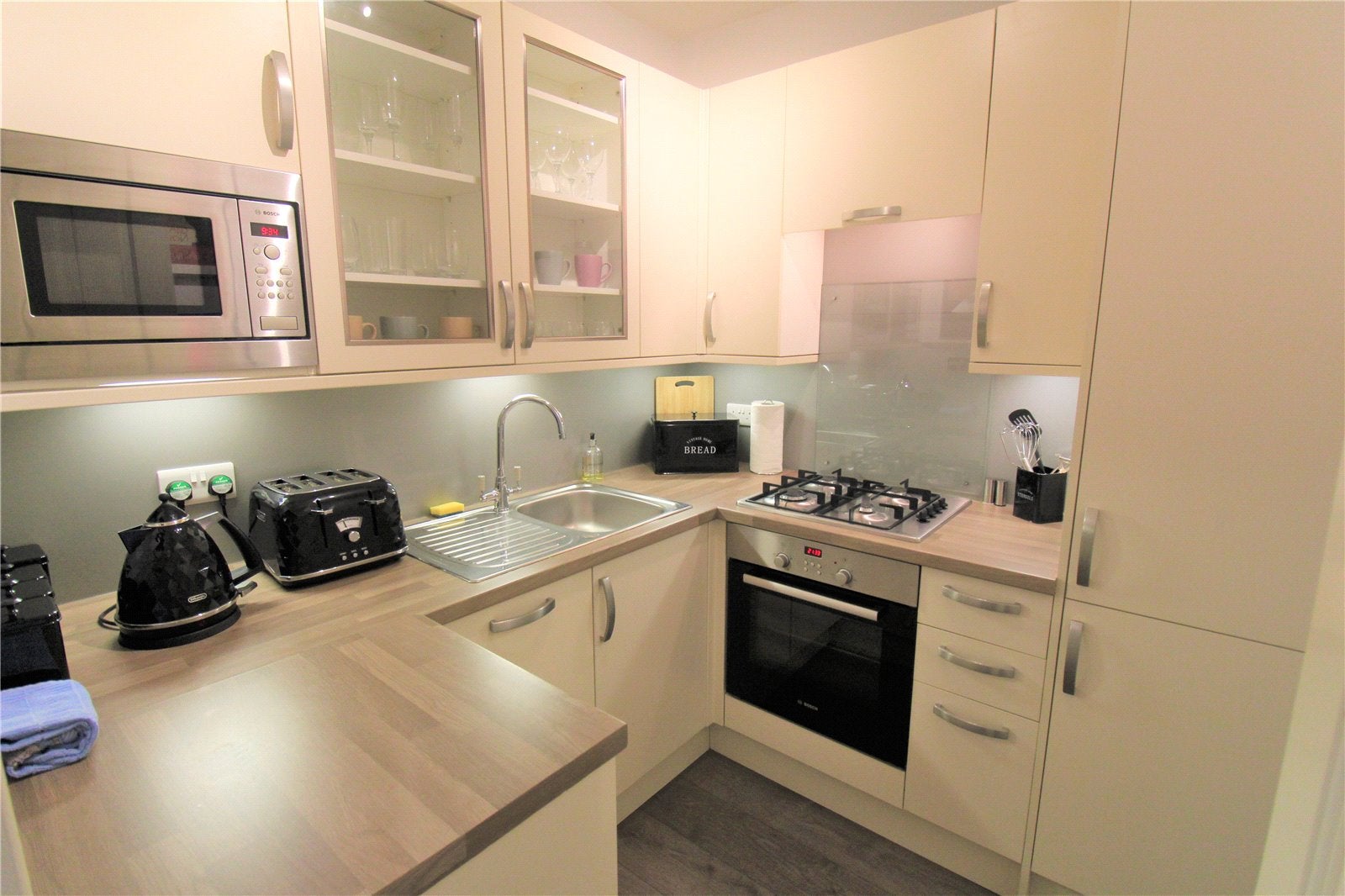 Flat Dalry Road in City of Edinburgh