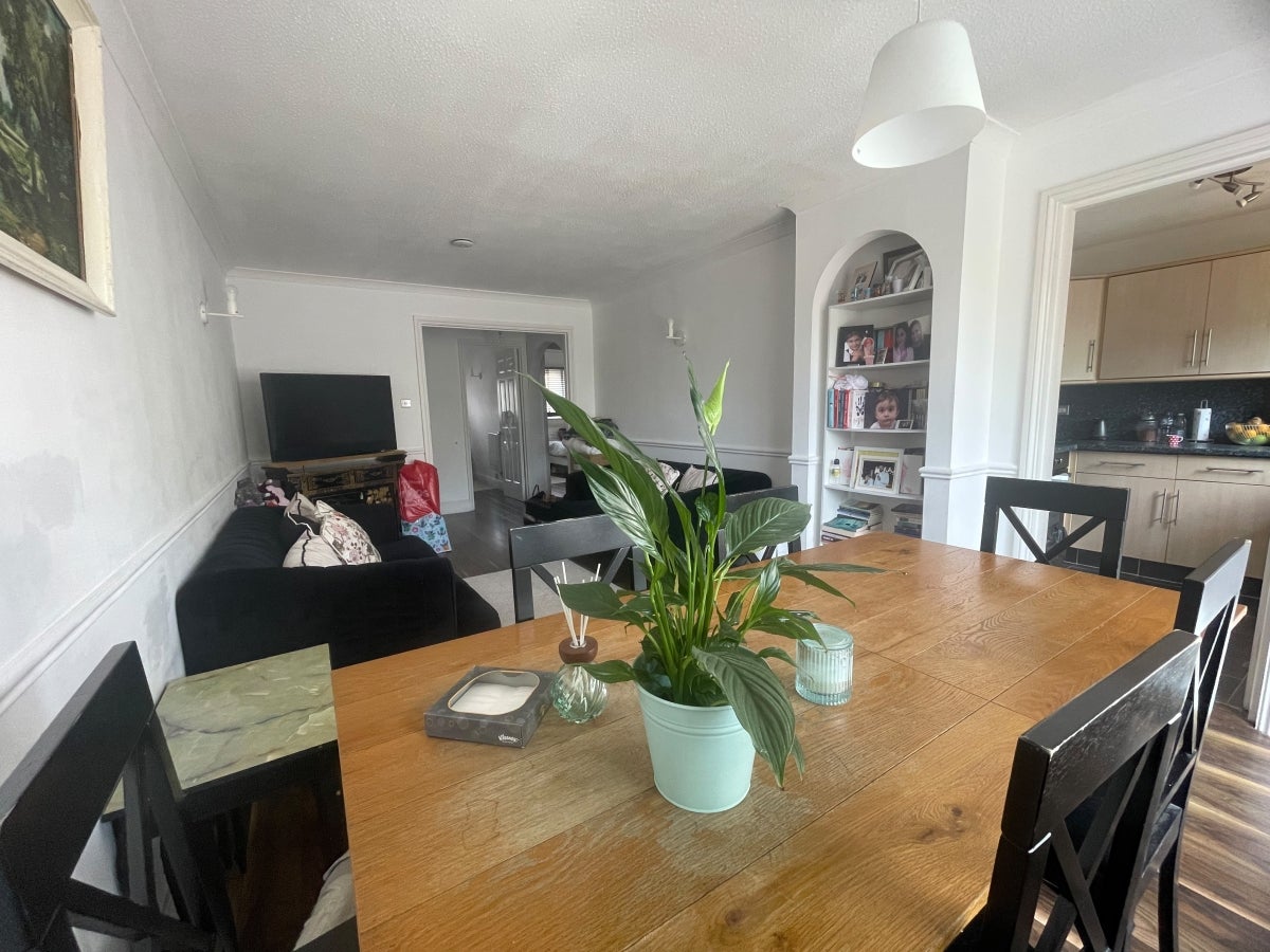 Flat Haydon Close in Greater London