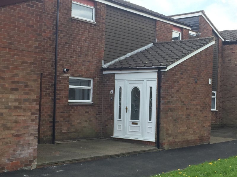 Room Cabul Close in Warrington