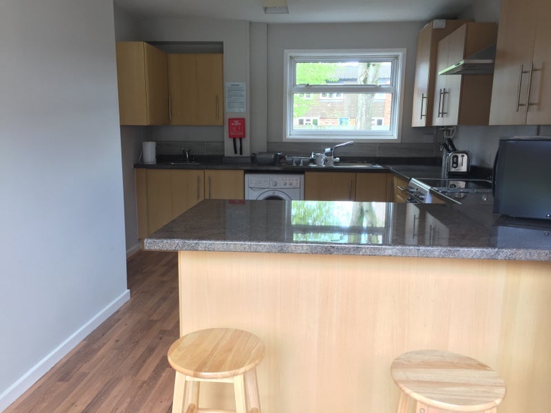 Room Cabul Close in Warrington
