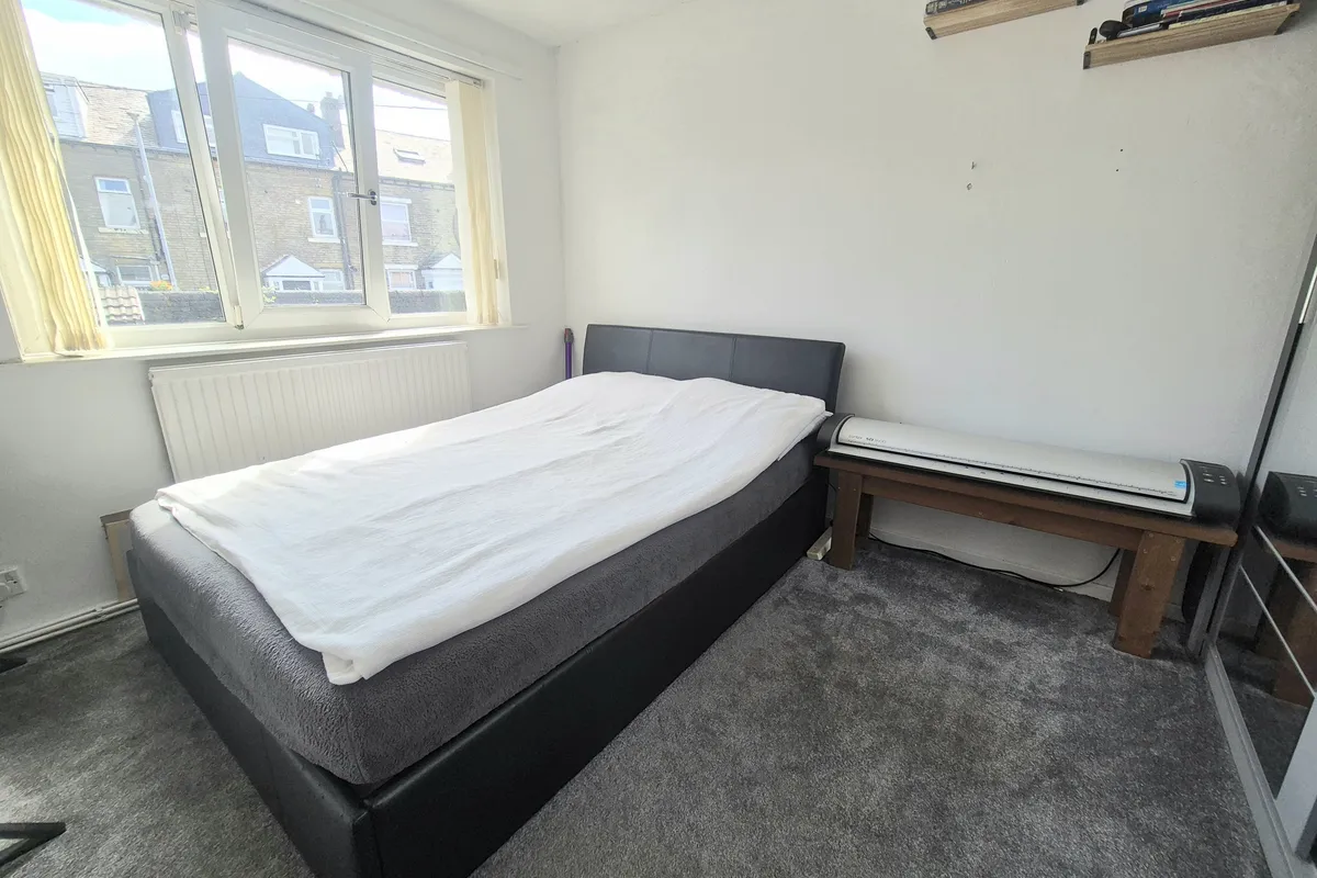 House Kingston Close in Calderdale
