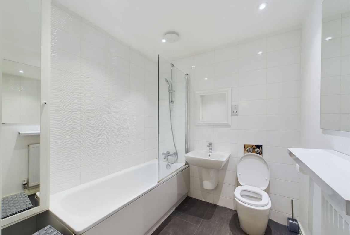 Flat Oatlands Square in Glasgow