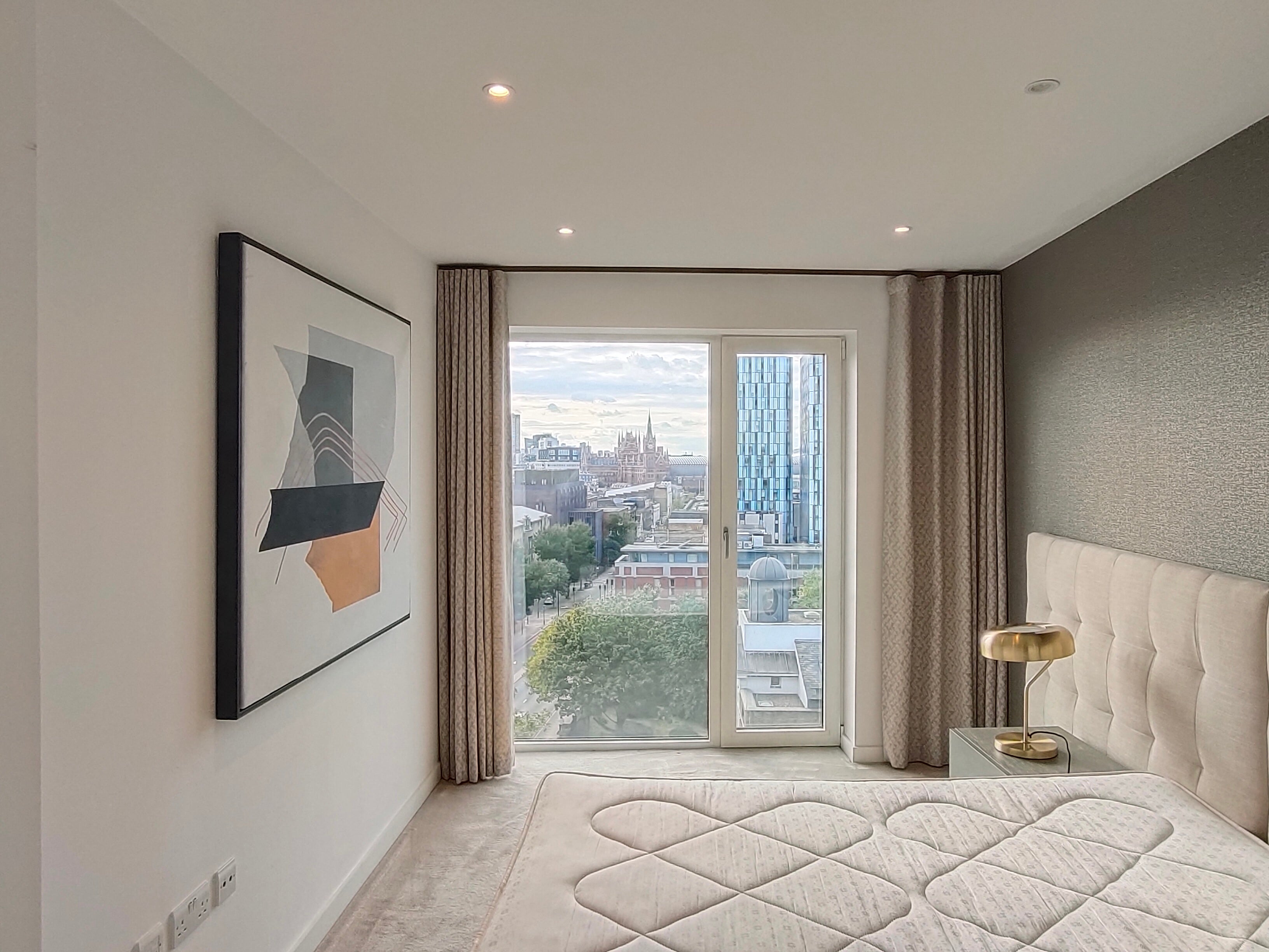 Flat Pentonville Road in Greater London