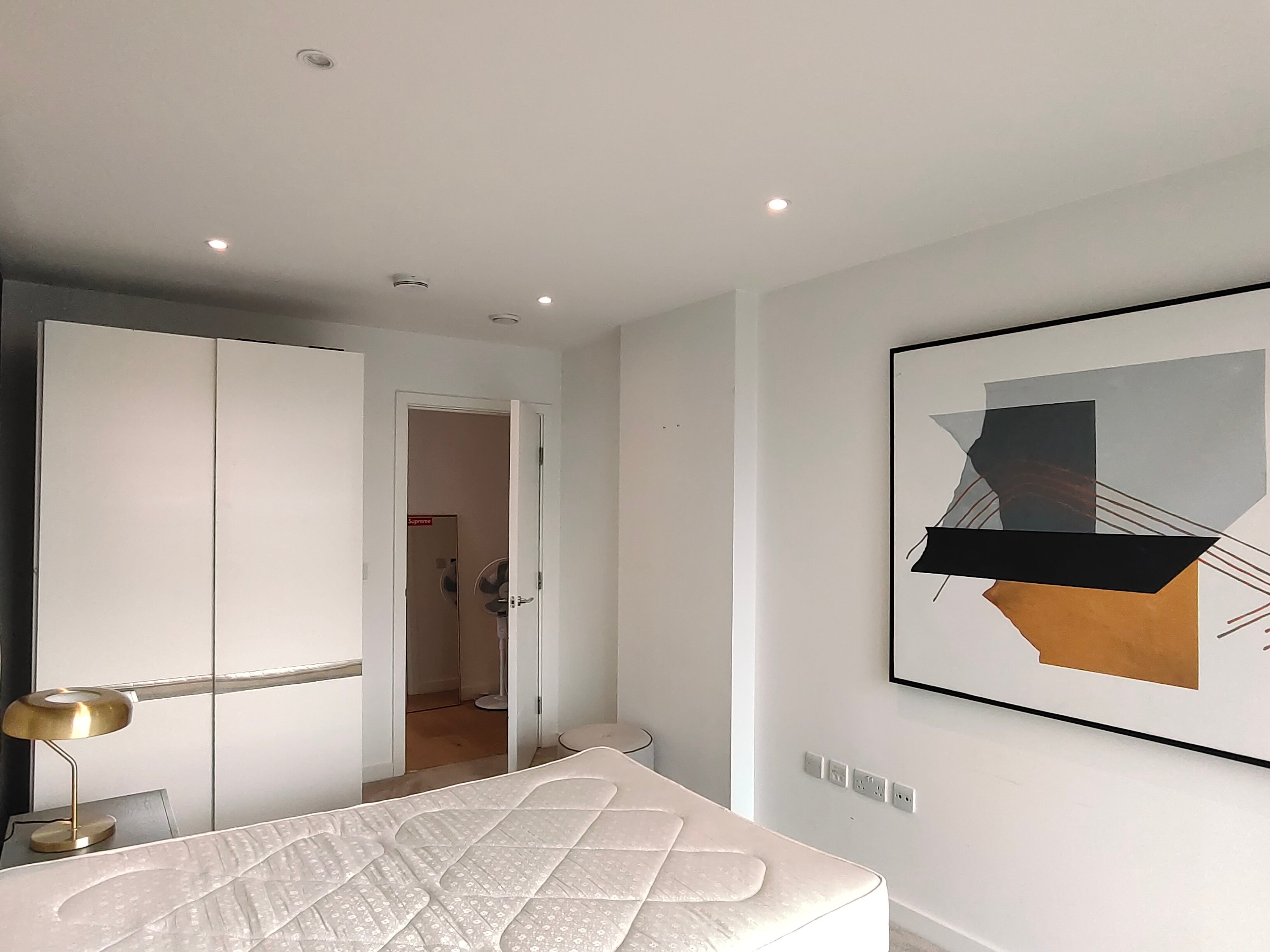 Flat Pentonville Road in Greater London